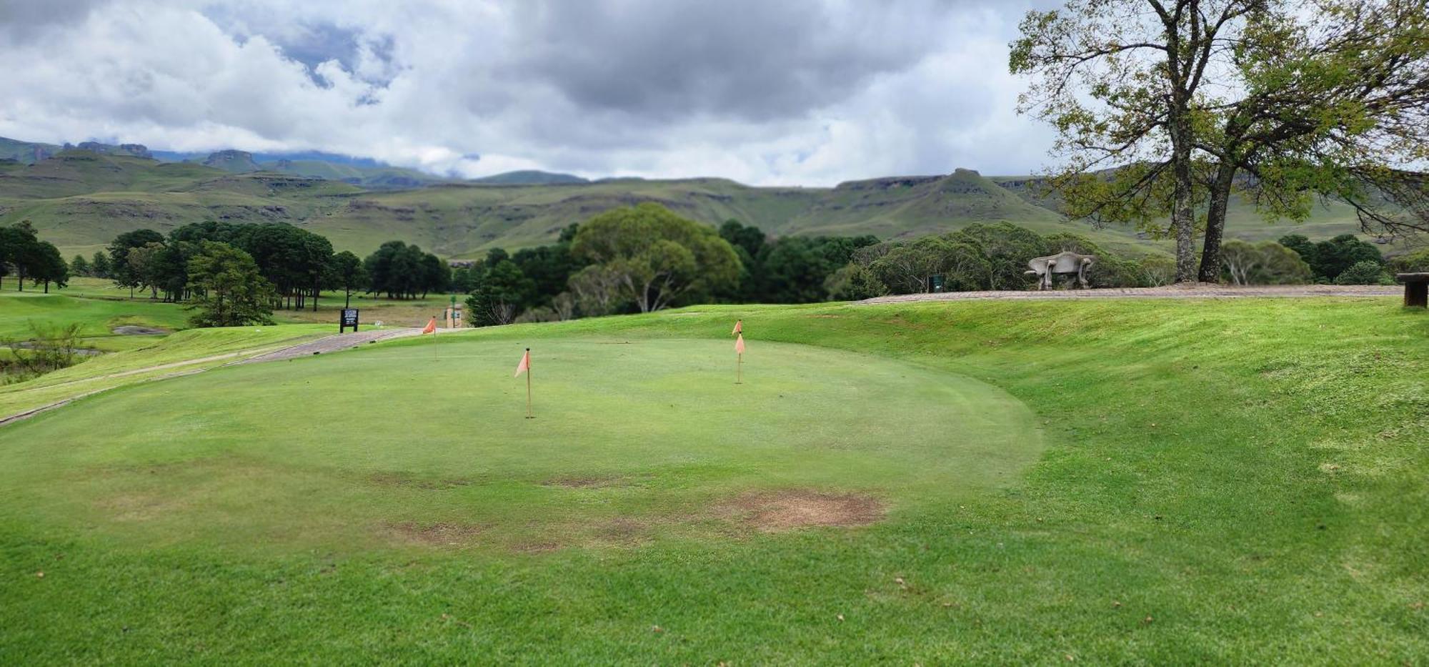 Gooderson Drakensberg Gardens Golf&Spa Resort Exterior foto